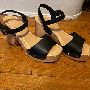 GUC Universal Thread Women’s Platform Shoes Size 7